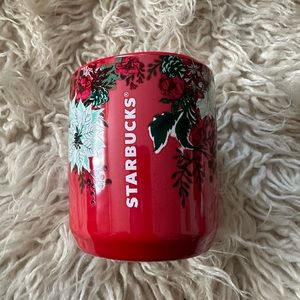 New Starbucks Holiday 8 oz Drinkware with Lid